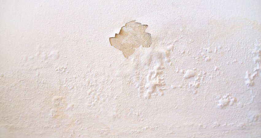 Pared con humedad por condensación