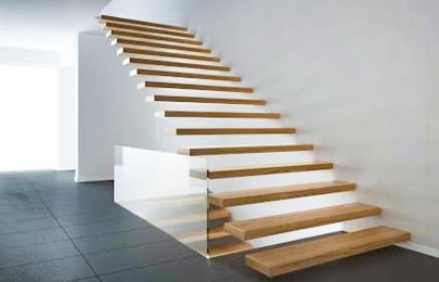 En las escaleras suspendidas o flotantes los escalones van empotrados y no llevan estructura de soporte