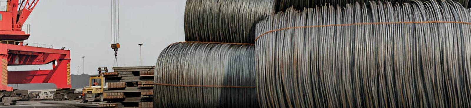 Bobinas de alambre recocido apiladas